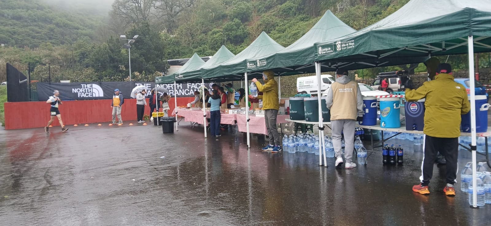 Ayudando a los corredores